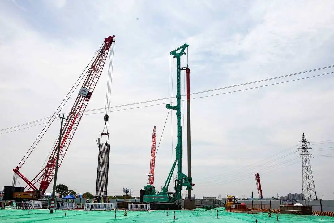 上海金泰大型旋挖機提前60天交出“新答卷” ，多快好省創(chuàng)新的施工紀(jì)錄